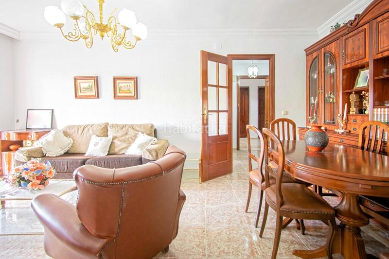 Foto 20de9aca-0688-47a1-a983-954f0b7f1411. Flat in Parque Alcosa Sevilla