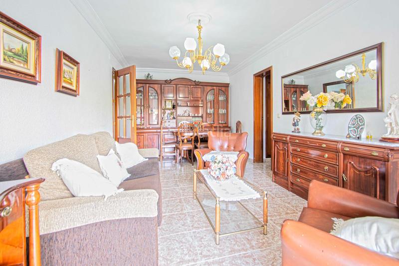 Foto 42961631-8a31-4dfa-813a-2e5641db10f7. Flat in Parque Alcosa Sevilla