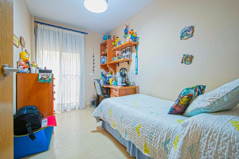 Foto 0420d60e-b2c6-40e5-bccd-85ed40f66931. Maison jumelée avec chauffage dans Centro Bormujos