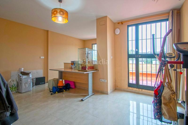 Foto 6618ef01-0ac9-4e43-91ed-b0957bc0ba1d. Maison jumelée avec chauffage dans Centro Bormujos