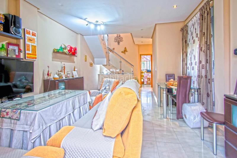 Foto d84e276a-f6aa-44fd-a209-73a5eb46b005. Maison jumelée avec chauffage dans Centro Bormujos