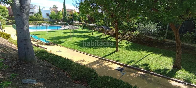 Foto b0a1d851-1680-4c8b-bf3e-79af657f6e7a. Doppelhaus mit heizung pool in Las Pajanosas Guillena