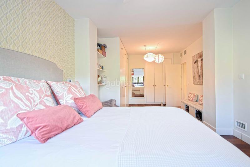 Foto ca3b7dc0-b4d1-4b43-a60c-7f7c070be42c. Doppelhaus mit heizung pool in Las Pajanosas Guillena