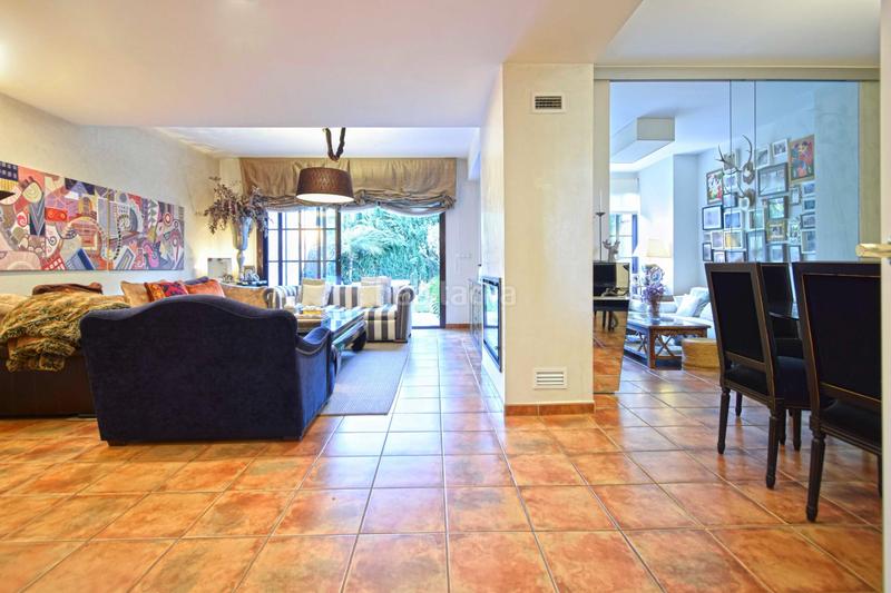 Foto df832970-4c94-44e4-bdf5-cb54f9d4dcc1. Doppelhaus mit heizung pool in Las Pajanosas Guillena