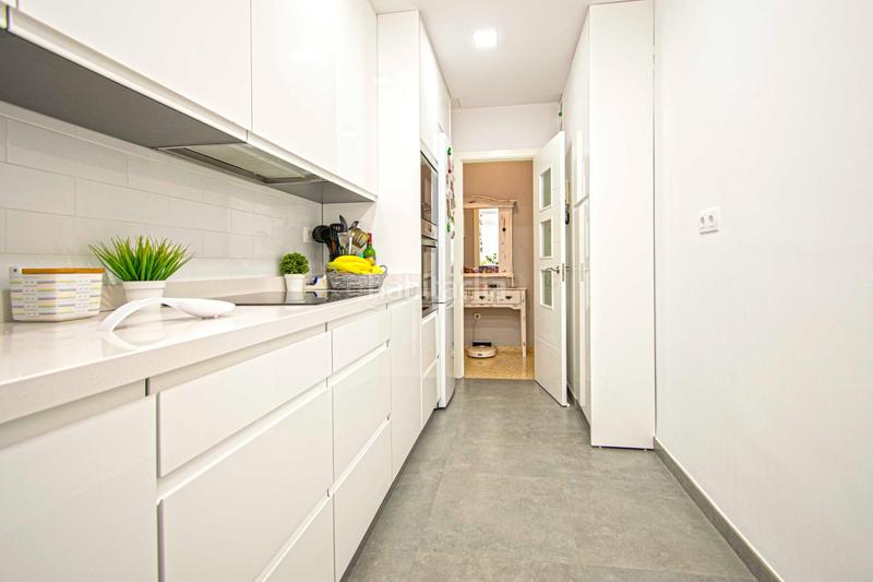 Foto 89b1de5e-4a5e-4e5a-849e-abc2cf664d27. Flat with parking in colores - entreparques Sevilla