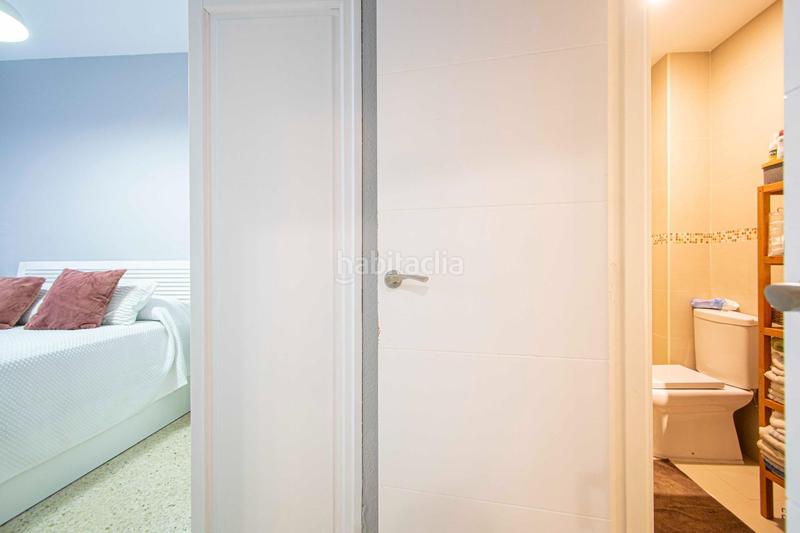 Foto cb30859c-2f22-4bc6-8a63-1035c0d32794. Flat with parking in colores - entreparques Sevilla