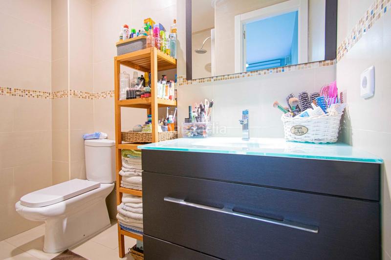 Foto ce6d66a3-33e4-47e5-bdc1-c400180d9405. Flat with parking in colores - entreparques Sevilla