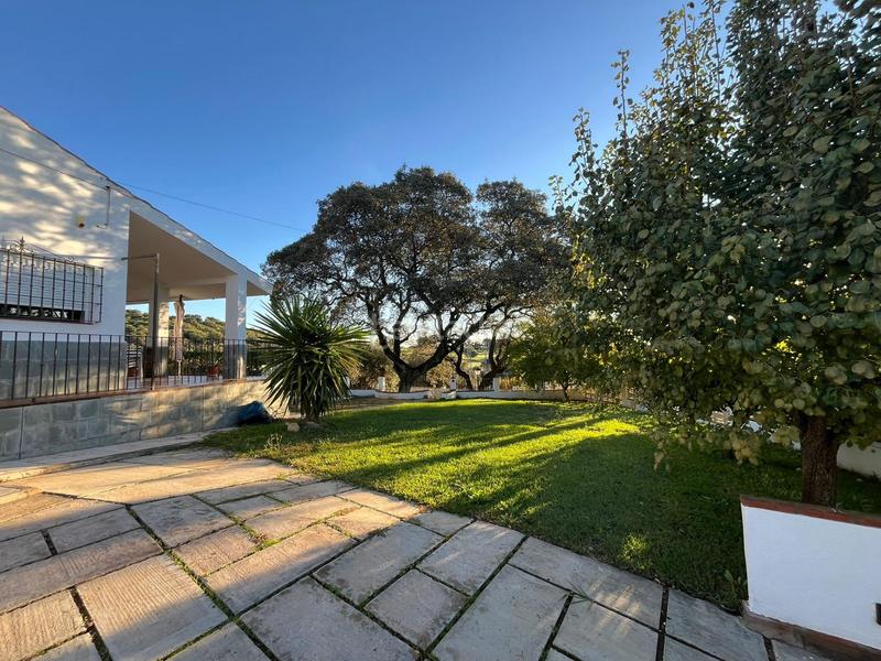 Foto 5ec2e3a7-9c5b-445f-b493-e573c341d9f6. Chalet precioso chalet independiente en Las Pajanosas!!! en Guillena