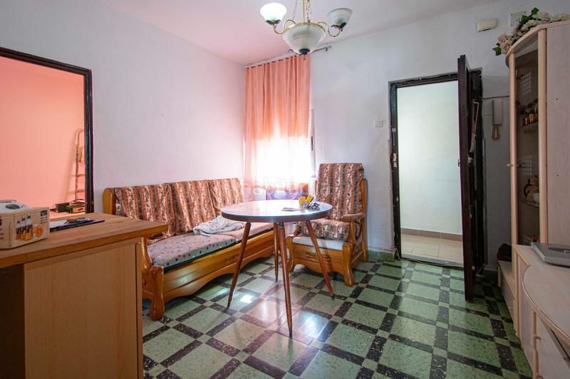 Foto f2fa3868-83d4-42f0-a294-22e7d1931a9d. Appartamento in Los Pájaros Sevilla