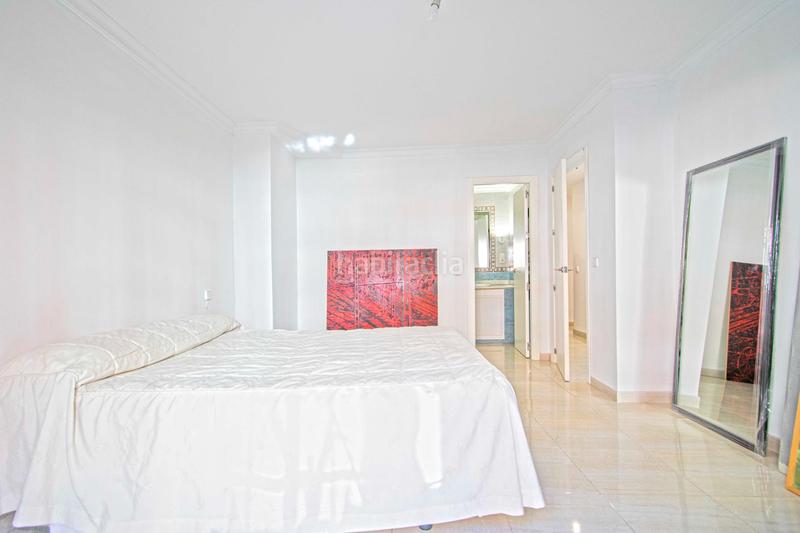 Foto fa425fe8-3ab3-433a-8696-4647ae095ec0. Pis amb piscina a Urbadiez - Entrepuentes Sevilla