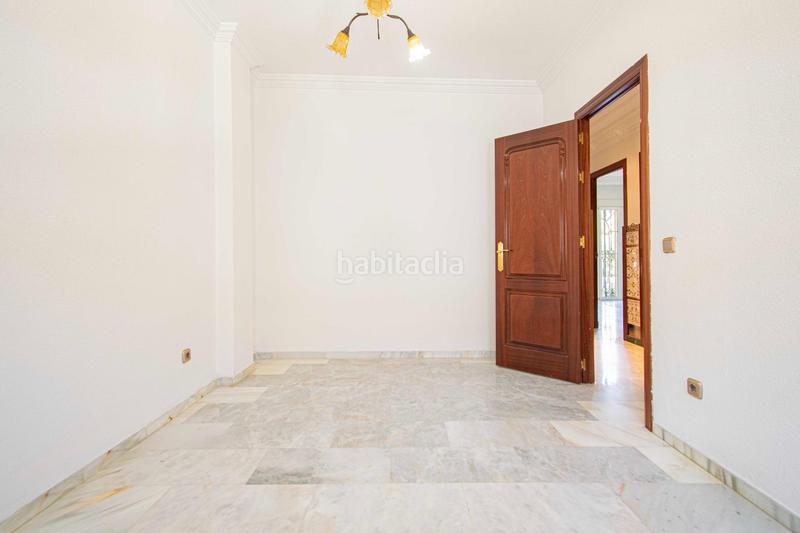 Foto 121ca3d0-df23-44cb-8ff3-101a57c4a4d9. Casa adossada amb aparcament a colores - entreparques Sevilla