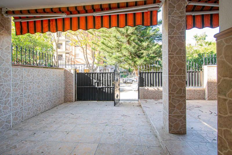 Foto ea394f98-76af-497f-879e-5b5a613ac9b9. Casa adossada amb aparcament a colores - entreparques Sevilla