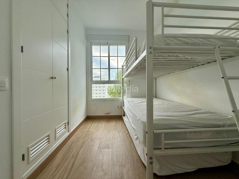 Foto 1ddc12eb-c5e3-4d9d-9c2e-392400f51dcb. Pis amb calefacció aparcament piscina a Valdelagrana Puerto de Santa María (El)