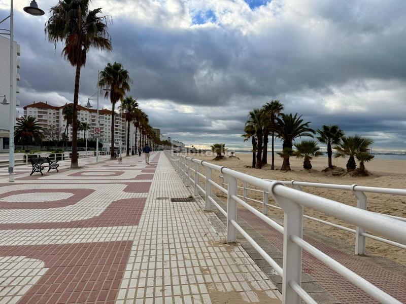 Foto 6d656fec-a534-4343-90c5-d0a48f7914dc. Pis amb calefacció aparcament piscina a Valdelagrana Puerto de Santa María (El)