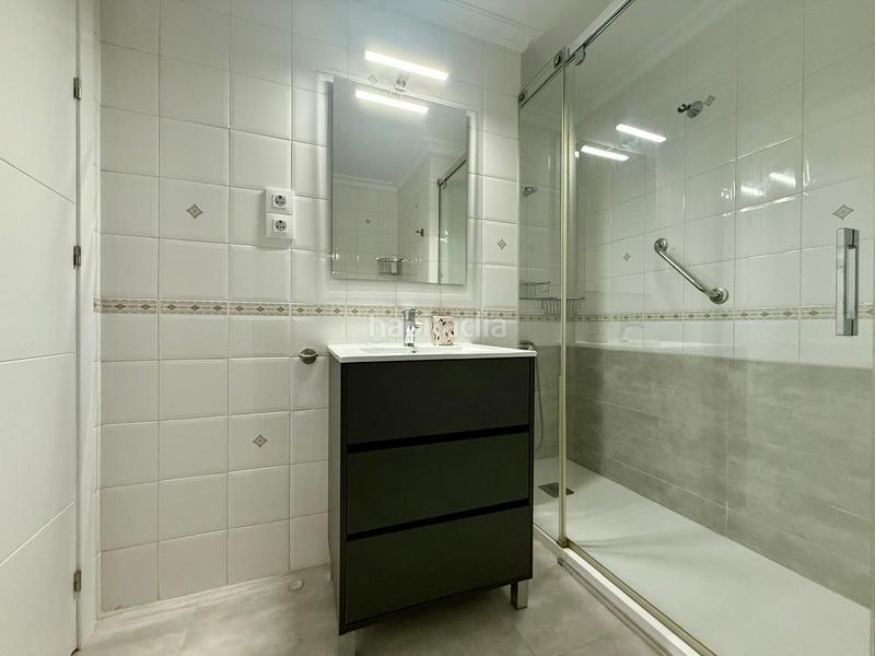 Foto db89b9f5-27e8-4c7d-a4dc-f2e3153094c1. Pis amb calefacció aparcament piscina a Valdelagrana Puerto de Santa María (El)