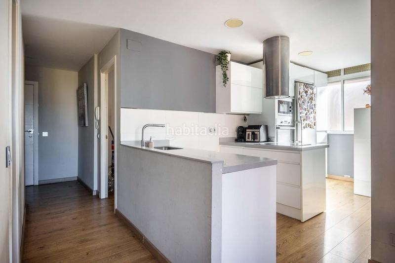 Foto 2c6c999d-e466-4fe0-a70f-a6a0d0a0e53c. Appartement avec parking dans colores - entreparques Sevilla