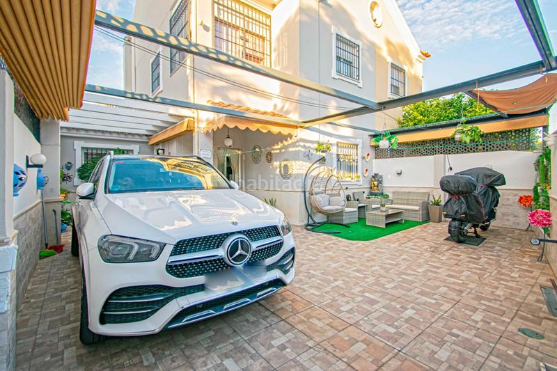 Foto 2b79eb34-fb33-4477-8d37-721733d35a42. Maison jumelée avec parking piscine dans Espartinas pueblo Espartinas