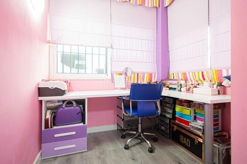 Foto 34575112-5ab8-44e2-8a86-8d91a8a0de2a. Maison jumelée avec parking piscine dans Espartinas pueblo Espartinas