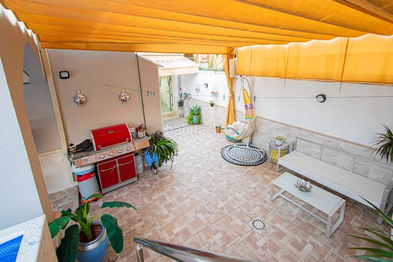 Foto 96e63d0c-5e46-489d-981d-985cc17b4f67. Maison jumelée avec parking piscine dans Espartinas pueblo Espartinas