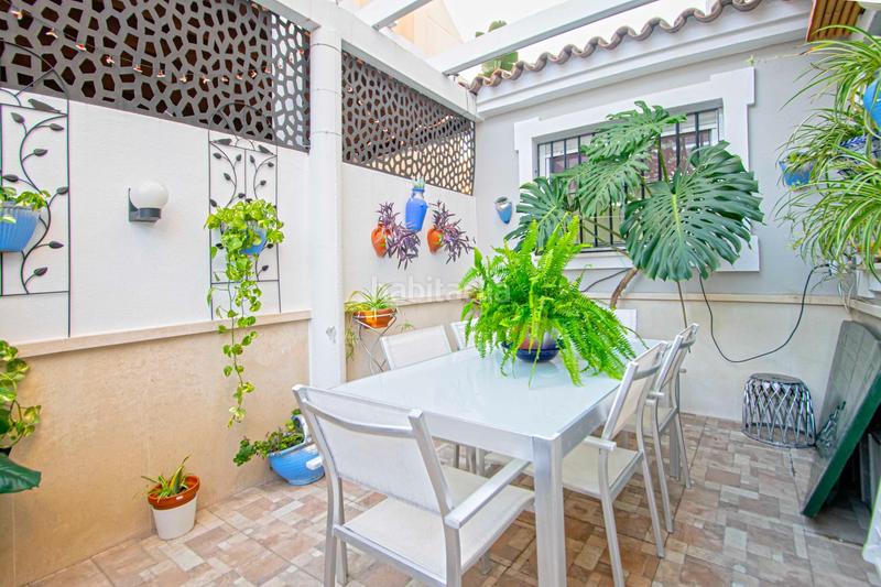 Foto c186dfab-2ca7-4a8b-bc7d-731f754a5f33. Maison jumelée avec parking piscine dans Espartinas pueblo Espartinas