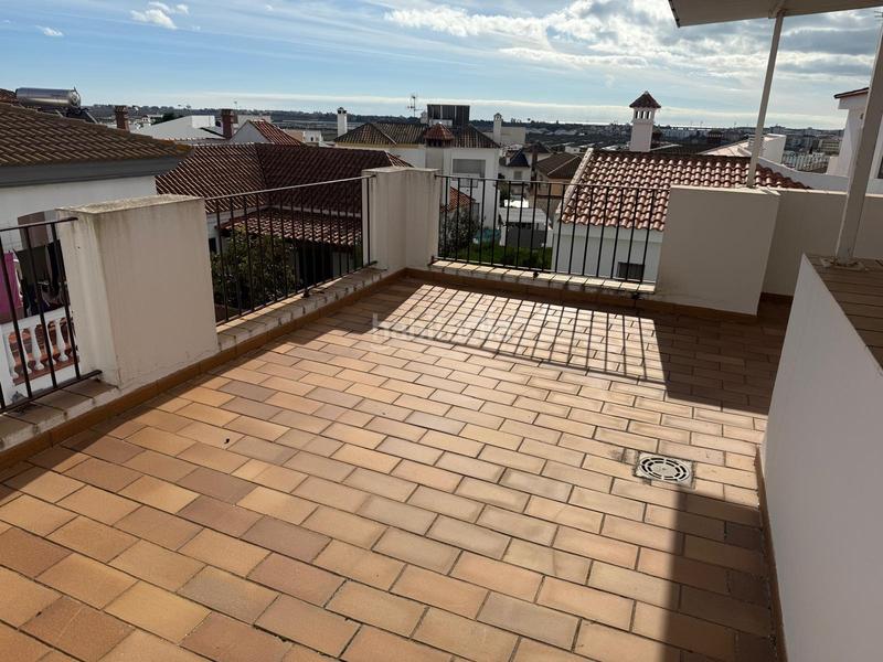 Foto c153deb6-aa7e-440a-9ba1-7f59fa417b75. Casa bifamiliare con parcheggio in Ayamonte ciudad Ayamonte