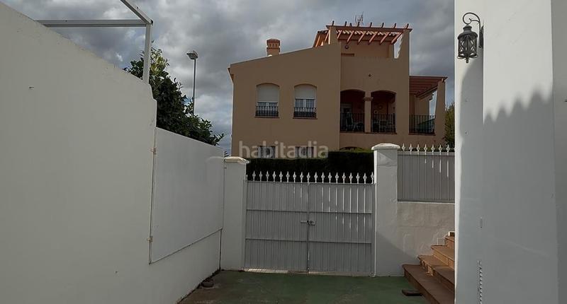 Foto f30cecf8-c34f-4857-8977-2ab922563dd3. Casa bifamiliare con parcheggio in Ayamonte ciudad Ayamonte