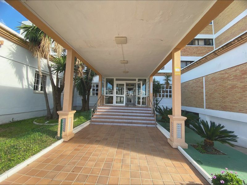 Foto 0658d8ce-0271-46e7-b18b-b3db7e5714b9. Estudi amb piscina a Golf - Torre Almenara Almonte