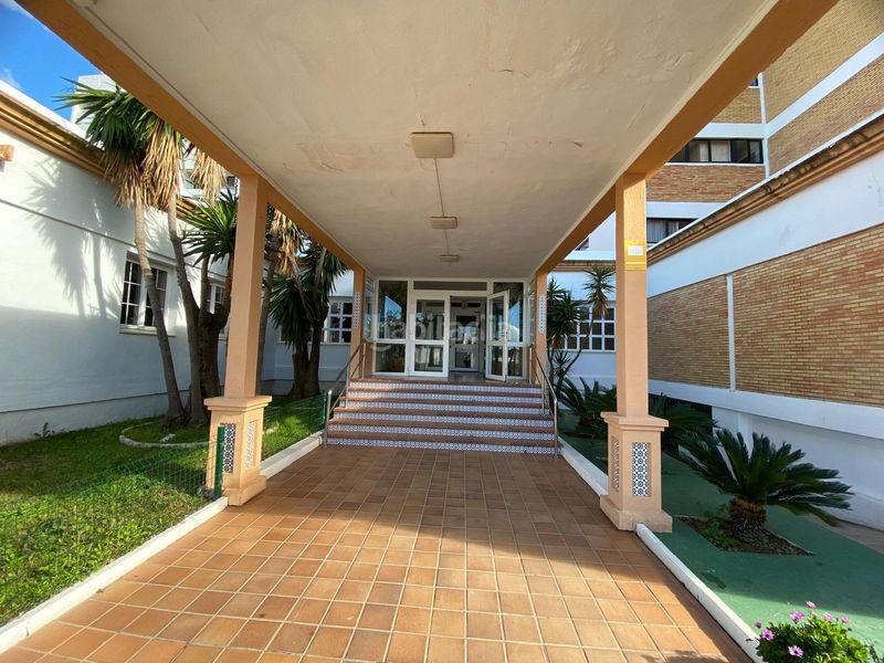 Foto d09e87f9-088e-4ad5-b286-87908ae0b713. Estudi amb piscina a Golf - Torre Almenara Almonte