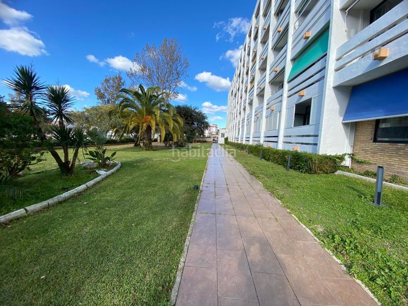Foto f0bce008-55e7-411a-8460-d5b0e400ed70. Estudi amb piscina a Golf - Torre Almenara Almonte