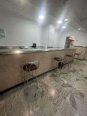 Miete Geschäftsraum  Calle afganistán. Local comercial diáfano a pie de calle en sevilla este