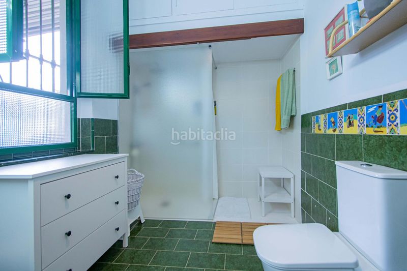 Foto b993cff4-c244-4a8c-a958-a377a7df9d01. Casa amb aparcament piscina a ramal de Espartinas Espartinas