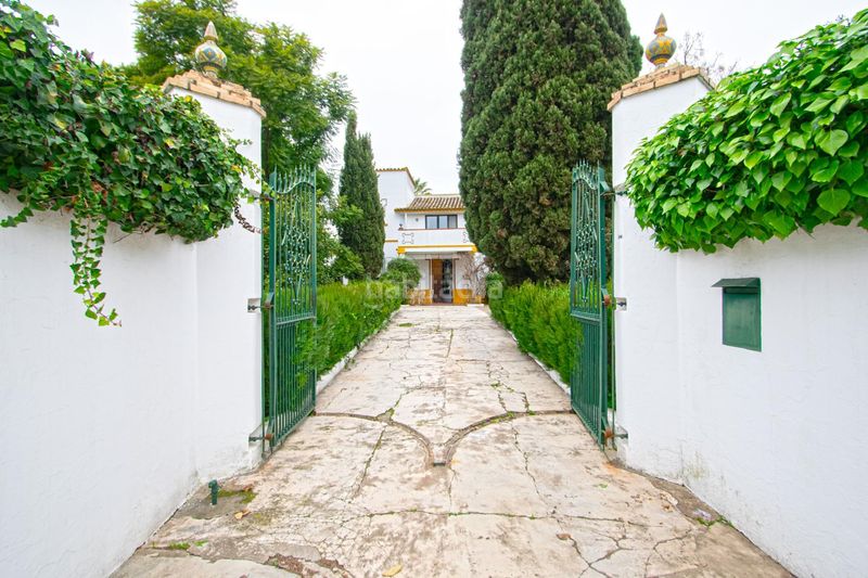 Foto ffed28ba-dd58-4375-b203-83bbe4e97075. Casa amb aparcament piscina a ramal de Espartinas Espartinas