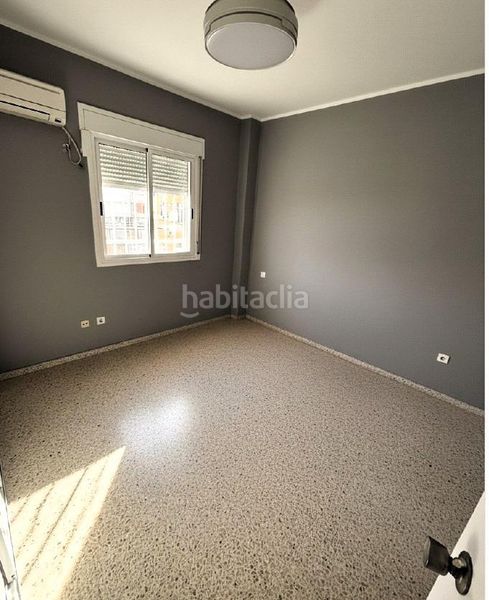 Foto 73833d82-1fb6-494b-a6f3-b7926771e6ce. Pis amb aparcament piscina a colores - entreparques Sevilla