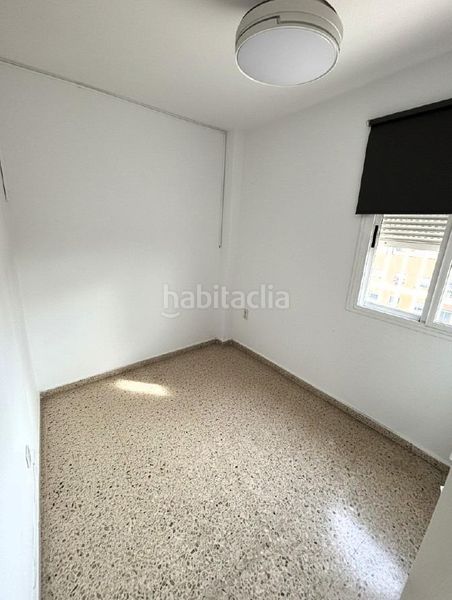 Foto a1ca8191-10a6-4220-bec6-cf035b4a3afd. Pis amb aparcament piscina a colores - entreparques Sevilla