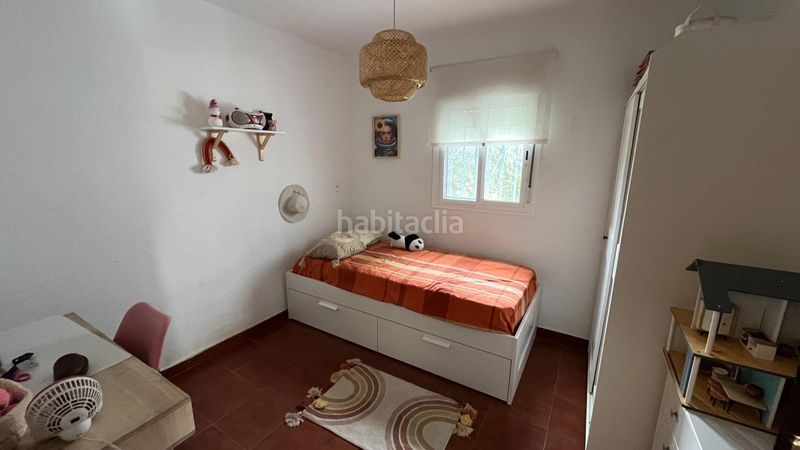 Foto adea8b5e-ccd3-4f85-9a8b-0ec2e3651a0a. Casa a Castillo de las Guardas (El)