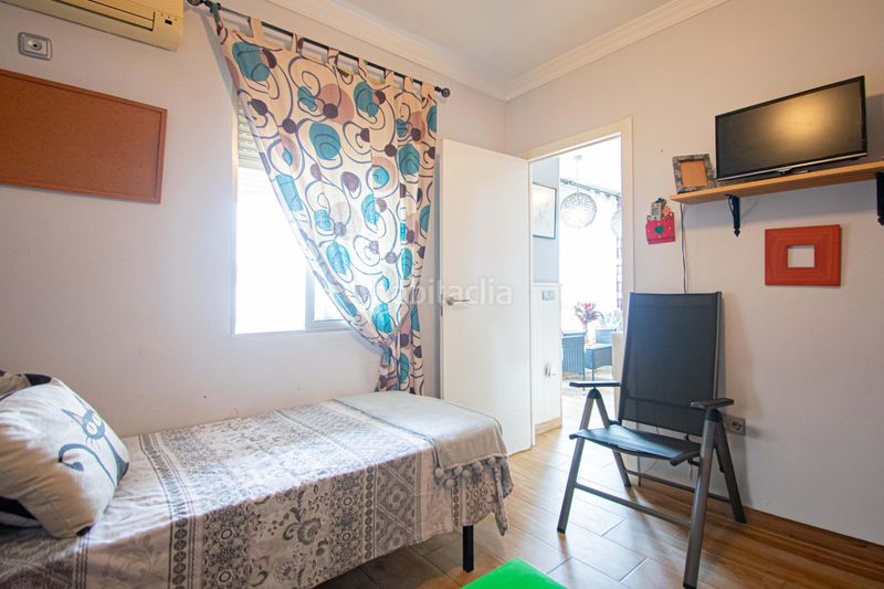 Foto 50724521-3c46-4af5-a4e5-f7da0ad098f1. Pis a Cruz Roja Sevilla