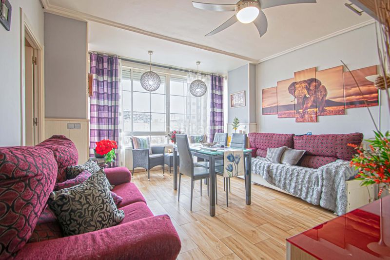 Foto aee9d533-0877-43e5-a83b-5fb53a6df265. Pis a Cruz Roja Sevilla