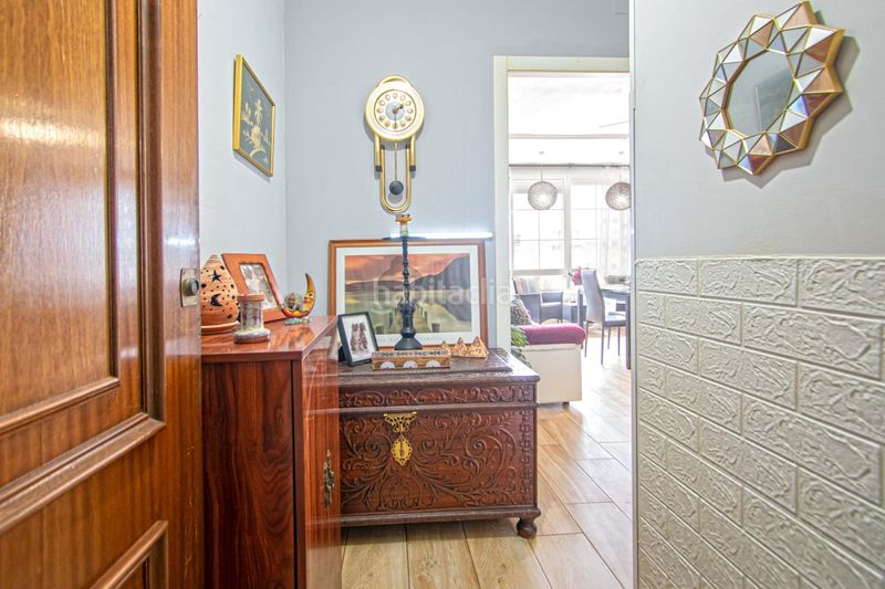 Foto c3f098f9-784b-4221-aa5e-baab0cd9b3a8. Pis a Cruz Roja Sevilla