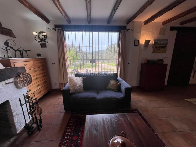 Foto c9164c35-96ae-4b4f-887e-952e10f930bc. Masia amb aparcament piscina a Ronquillo (El)