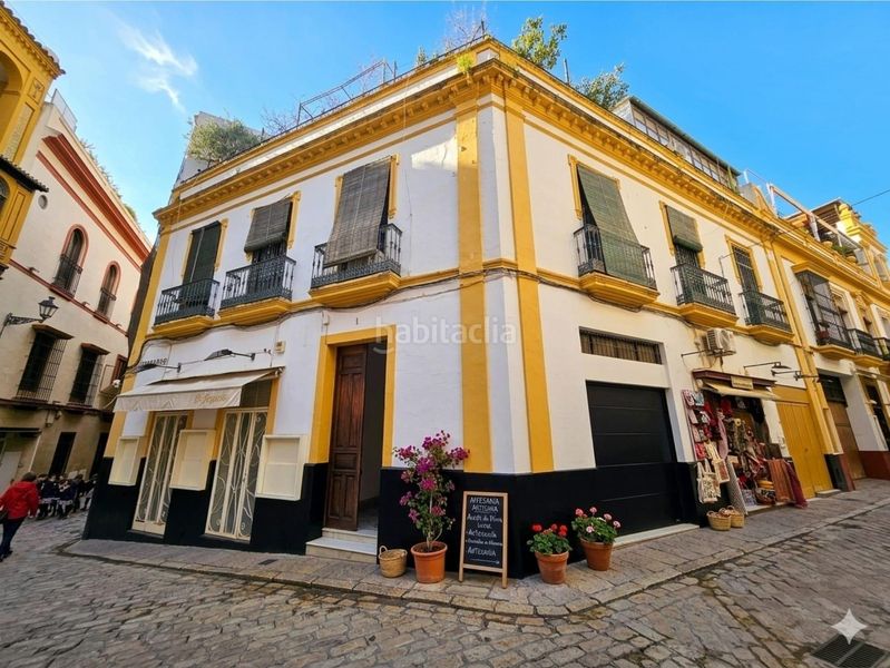 Foto 27114353-528f-412b-90d8-f75f137d76a2. Casa amb calefacció aparcament a Alfalfa - Santa Cruz Sevilla
