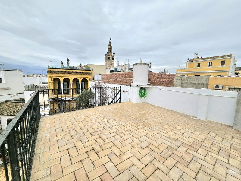 Foto b0590058-8c52-4a1b-8bb6-54b7ffea50f7. Casa amb calefacció aparcament a Alfalfa - Santa Cruz Sevilla