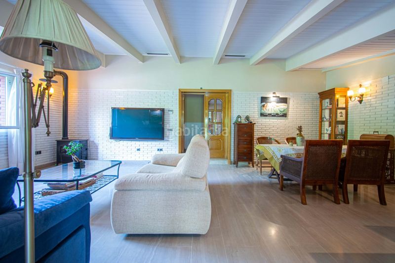 Foto 255882dc-66ee-47de-bdf4-887139f85a00. Xalet amb aparcament piscina a Las Almenas Tomares