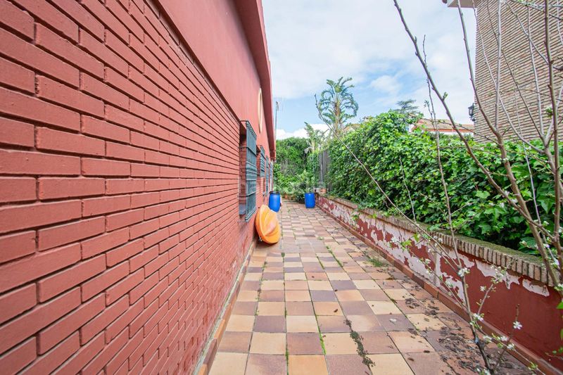 Foto 88b9267b-6a6d-4cf8-bb7a-ecbdb723a094. Xalet amb aparcament piscina a Las Almenas Tomares