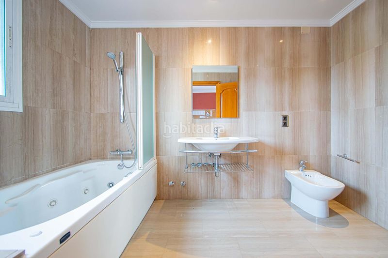 Foto f446f495-c6cb-44b9-adea-37de4e121197. Xalet amb aparcament piscina a Las Almenas Tomares