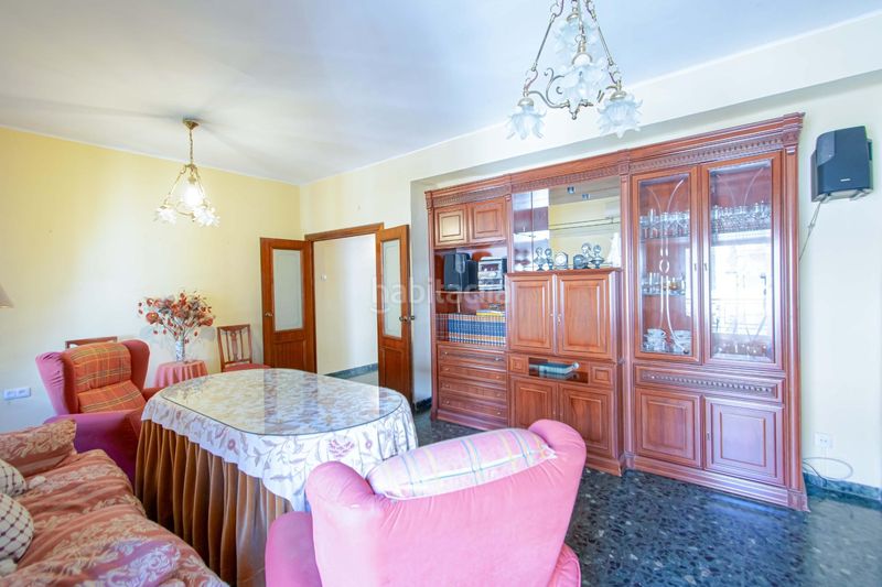 Foto 6c22d9cc-4ec7-4598-aee1-fb4f8a175bea. Pis a La Buhaira Sevilla