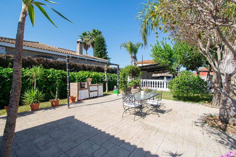 Foto 132474fb-f35a-45b9-a173-c6d2102e83fc. Xalet amb aparcament piscina a Rinconada (La)