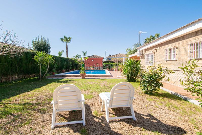 Foto 3051ec89-40cc-4e6d-b557-44ed542f33c1. Xalet amb aparcament piscina a Rinconada (La)