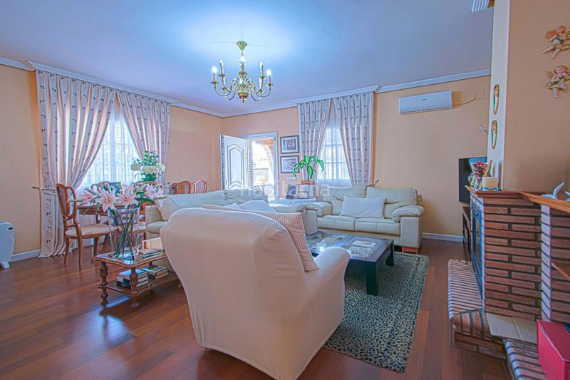 Foto 9923a9af-390c-45a0-83be-bae82ea8aed6. Xalet amb aparcament piscina a Rinconada (La)