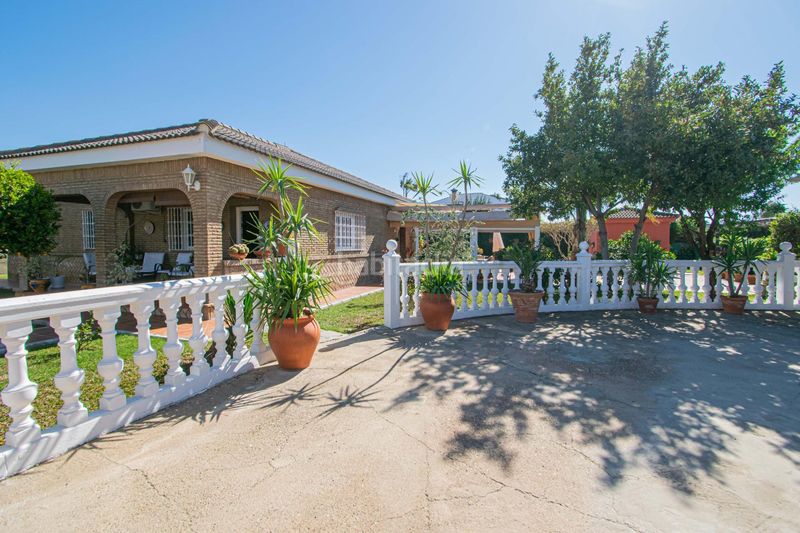 Foto d325c6d0-1840-482a-a0ae-4354fab54cb3. Xalet amb aparcament piscina a Rinconada (La)