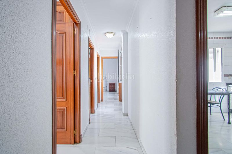 Foto 1ddf6e74-7da2-453d-add5-fde9a06fb730. Pis a Triana Oeste Sevilla